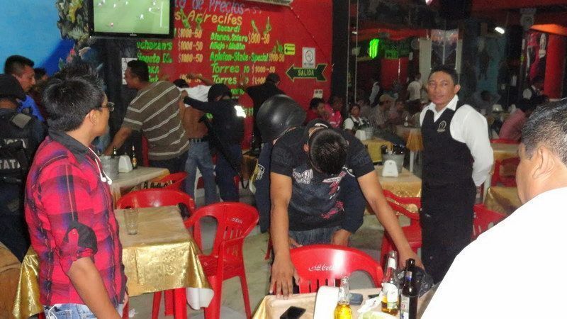 Por impedir sacar una botella de cerveza le iba a costar la vida