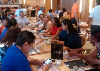 “Chanpepe” se reúne con religiosos, profesionistas y organizaciones privadas