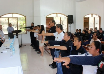 Instalan Consejo de Honor y Justicia de la Policía Municipal de Bacalar