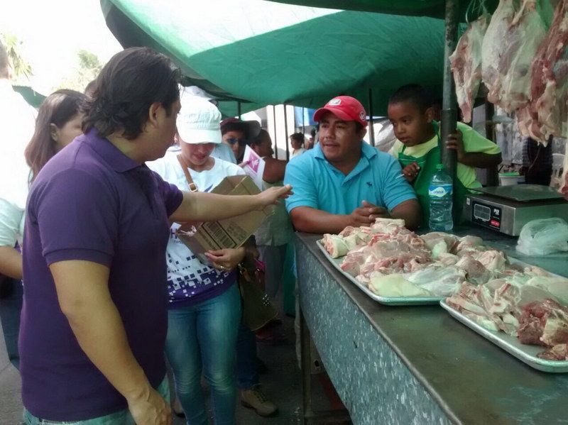 Lluvia de ofertas proselitistas para los distritos 01 y 03