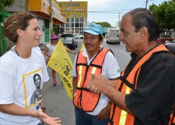 Salud y deporte se compromete a fomentar la perredista Iris Mora ante vecinos de la región 92