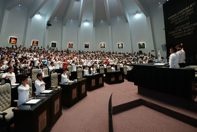 Se expresa niñez quintanarroense en Quinto Parlamento Infantil