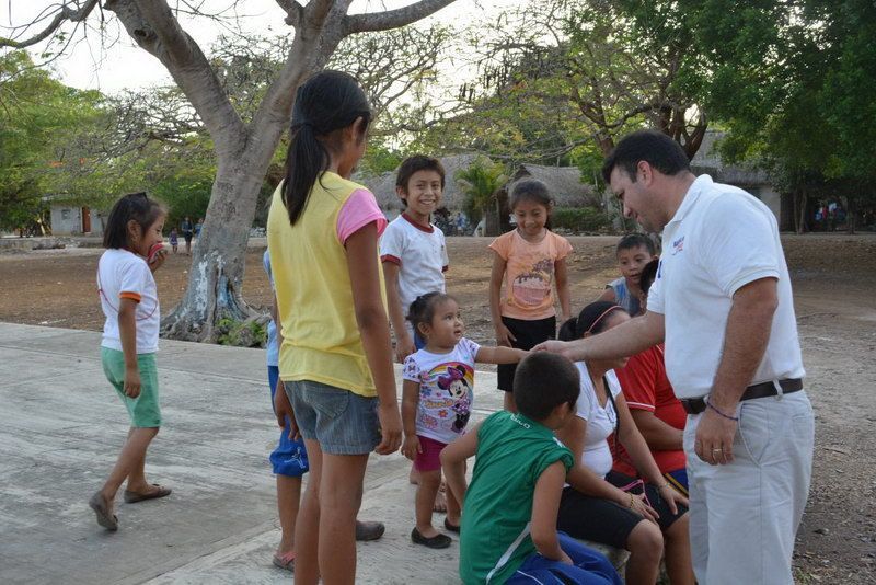 Invertiremos en más becas para niños y jóvenes de escasos recursos: Mahmud Chnaid