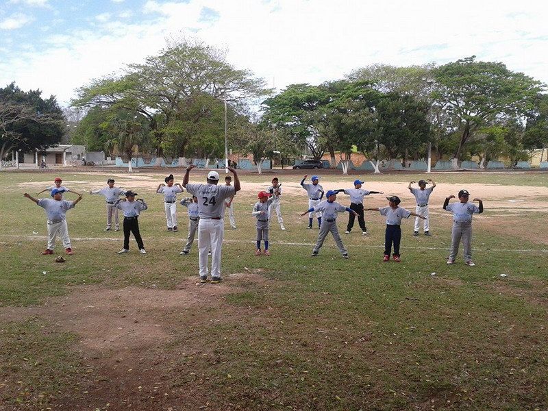 Manatíes con paso perfecto en la Liga Ticuleña de Béisbol