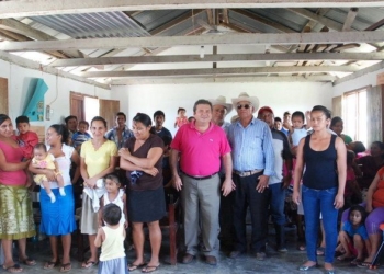 Compromiso de atención directa, morcillo Amplio recorrido por comunidades, en arranque de campaña