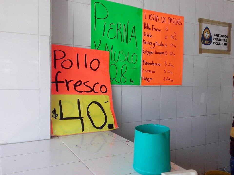 Pollo precio por las nubes 40 pesos el kilo