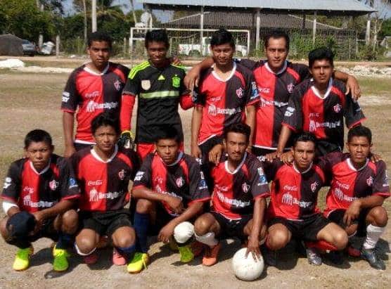 Dentada rompe invicto de Tiburones a Galleros en la Liga Chilera de fútbol