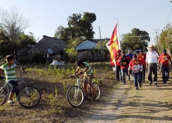 El incansable “Ejército Rojo” con Mauricio Morales Beiza al frente, recorre las comunidades de la Ribera del Río Hondo