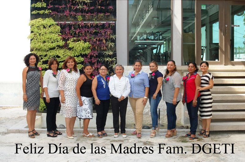 SOCIALES: La DGETI Celebra A Las Madres Trabajadores Con Un Desayuno (Fotos)