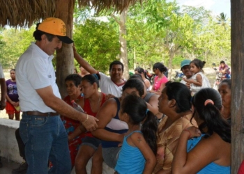 Ya Basta Que Se Aprovechen De La Ignorancia De Nuestra Gente: Domingo Flota