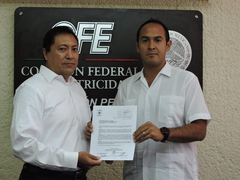 Garantiza CFE energía eléctrica para Isla Mujeres: diputado Juan Carrillo Soberanis