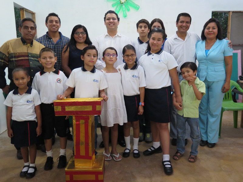 Alumnos de la Bambini Montes​s​o​ri toman la palabra
