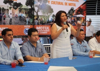Motul merece un alcalde que sueñe en grande: Rosa Adriana Díaz