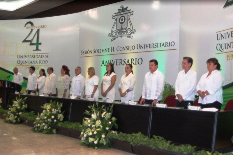 SOCIALES: La universidad de quintana roo cumple años(Fotos)
