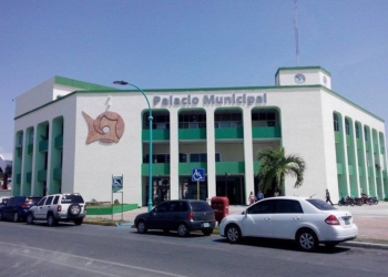 Rumora aumento al salario de empleados municipales