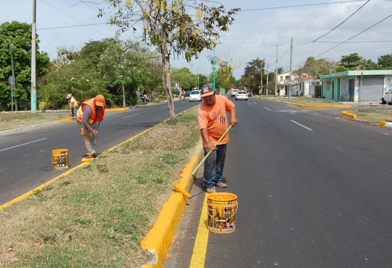 Mejoran la imagen en 54.4 kilómetros de camellones