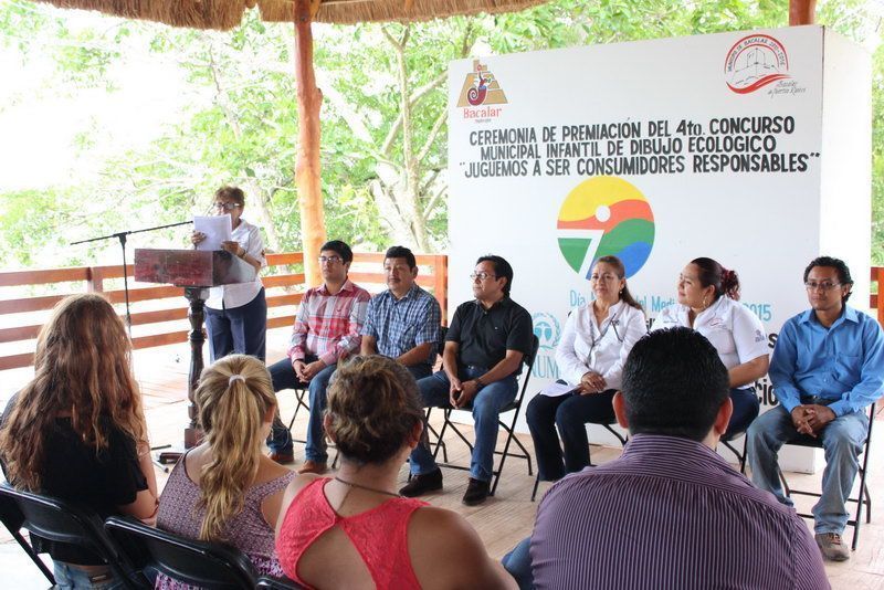 En Bacalar, premian a niños del Concurso Municipal de Dibujo Ecológico