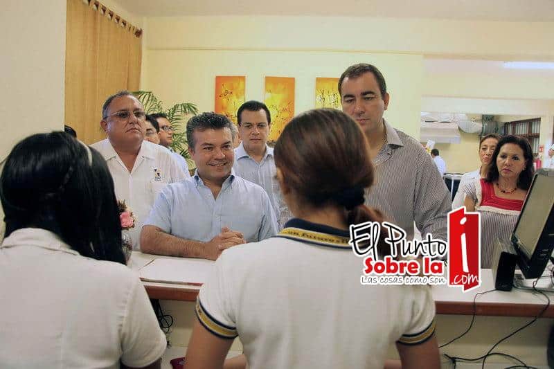 Mauricio Góngora comprometido con la educación