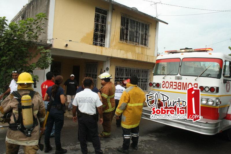 Se quema bodega de “pacas” en la Forjadores