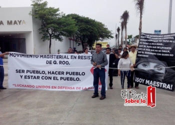 Maestros inauguran la Héroes con marcha de protesta