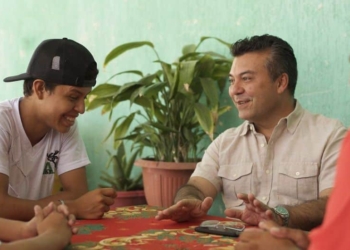 Mauricio Góngora mantiene contacto cercano con los solidarenses