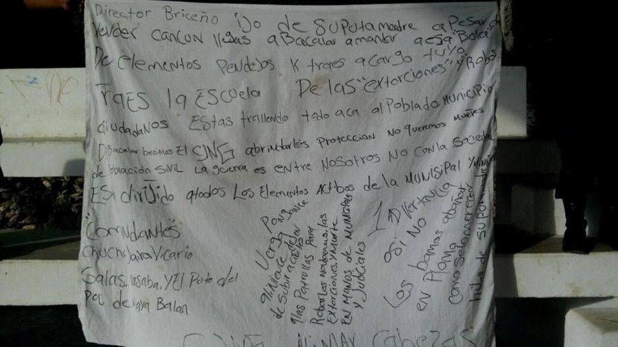 La mañana de este jueves apareció una supuesta “narcomanta”  en Bacalar