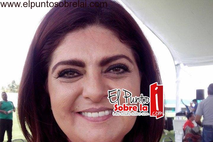 Unión familiar; llave para alejar a los jóvenes de la delincuencia: Narcedalia Martín de González