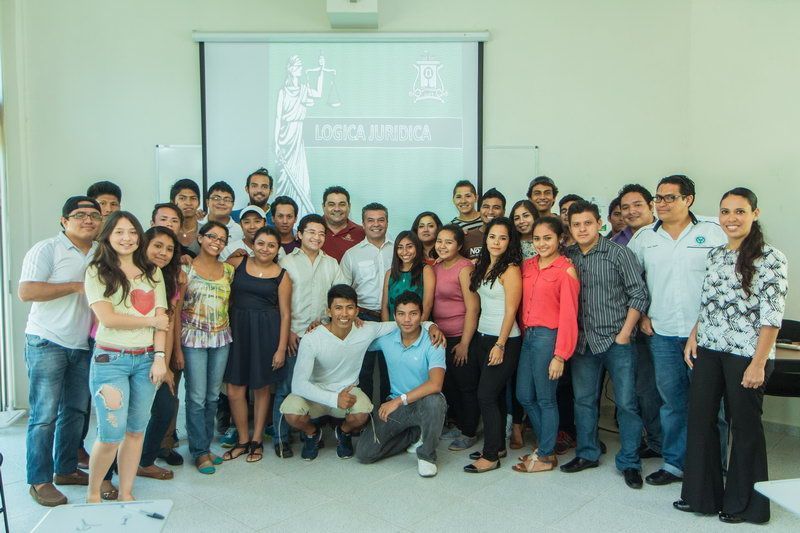 Mauricio Góngora fortalece las relaciones entre alumnos, universidades y dependencias de gobierno
