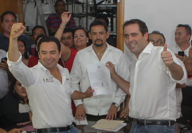 Constancia de mayoría oficializa triunfo de Chanito Toledo