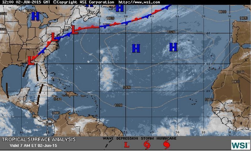 Canal de baja presión en la península de Yucatán ocasionan clima caluroso, nubosidad y lluvias