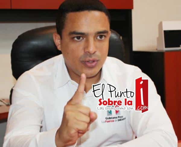 Vota  Raymundo King dirigente del PRI en Quintana Roo