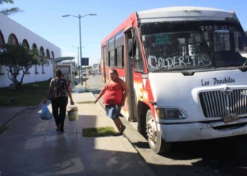 Renovarse o morir, mensaje de Abuxapqui al avejentado transporte urbano