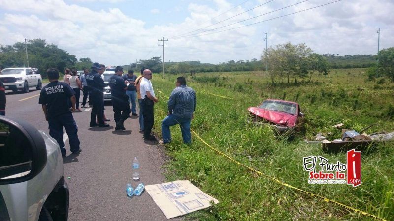 Fallece conductor de “Luv” luego de estallar llanta delantera y volcarse