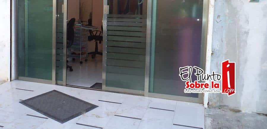 Madrugan cacos y “vacían” un negocio de la Calzada de Veracruz