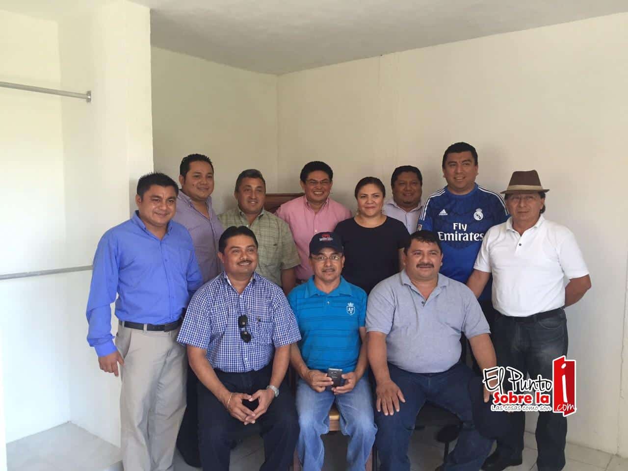 Reunión de trabajo de Rosa Adriana con alcaldes electos