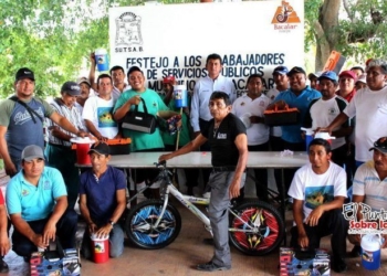 Emotivo festejo con los trabajadores de Servicios Públicos municipales de Bacalar