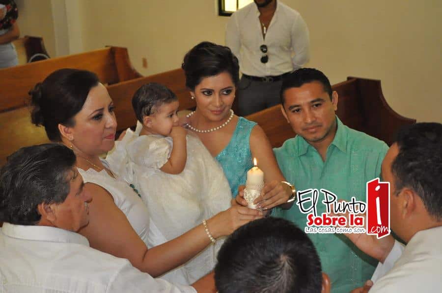 SOCIALES: Recibe Las Aguas Del Jordan Isabel Regina