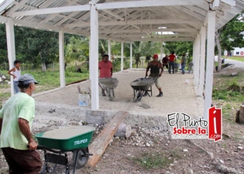 Más obras para las comunidades rurales de Bacalar