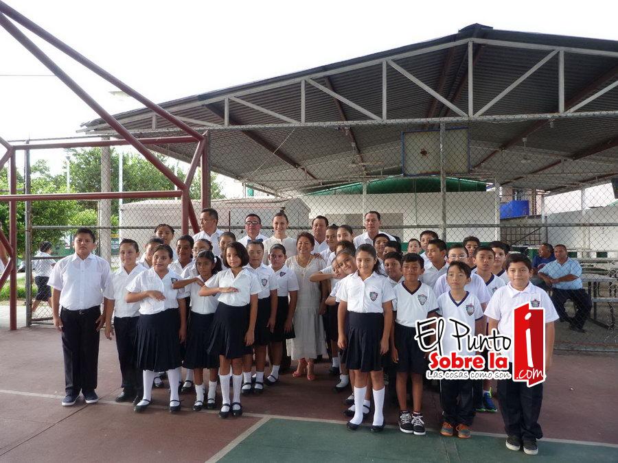Inicia Arlet Mólgora en Chetumal el programa “Fomento de los valores cívicos”