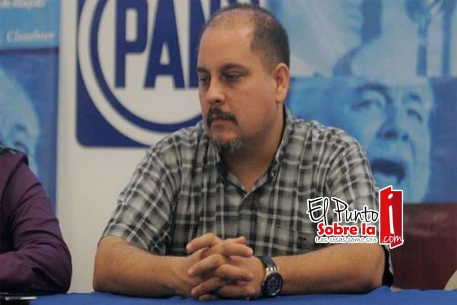 Panistas a la caza de “Chiquidrácula”