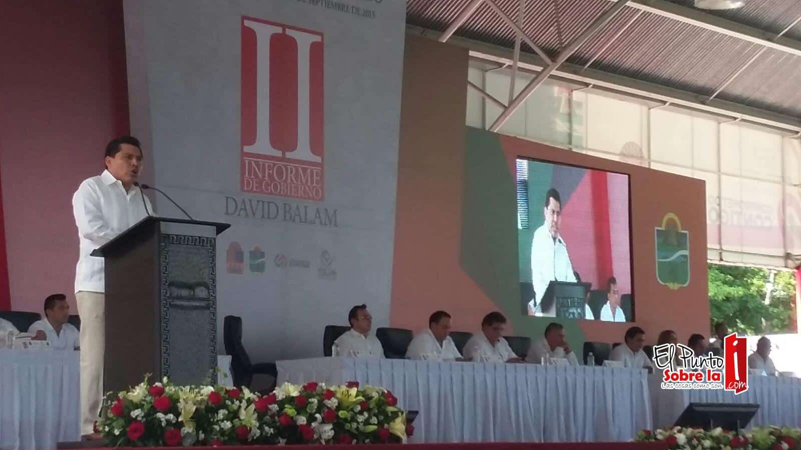 David Balam rinde cuentas a los tulumnenses