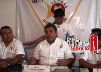 Lucha “El Catrín” por meter orden entre operadores de taxis y combis de Chetumal