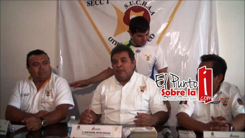 Lucha “El Catrín” por meter orden entre operadores de taxis y combis de Chetumal