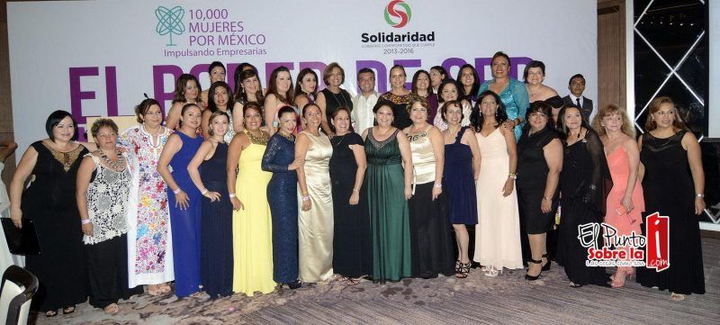 Mauricio Góngora reconoce a mujeres empresarias