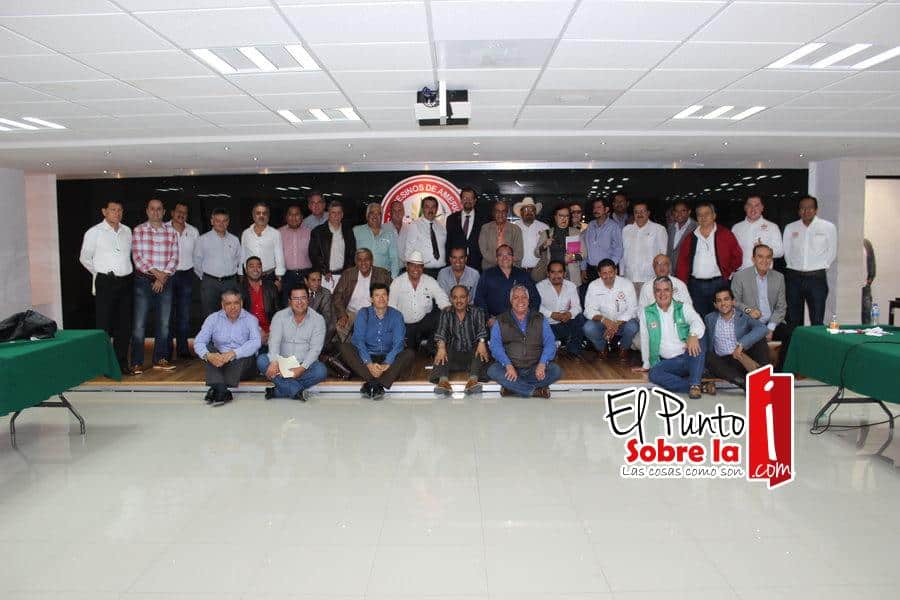 Manuel Cota Jiménez, líder de la CNC, instruye dar personalidad jurídica a ramas de producción