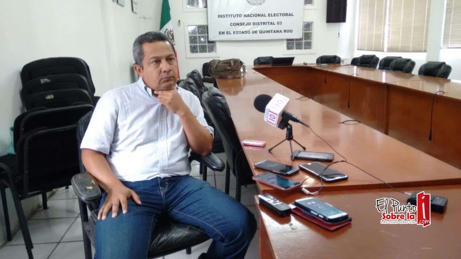 Insiste el PRD en “mandar a la gaber” al consejero del INE en el tercer distrito