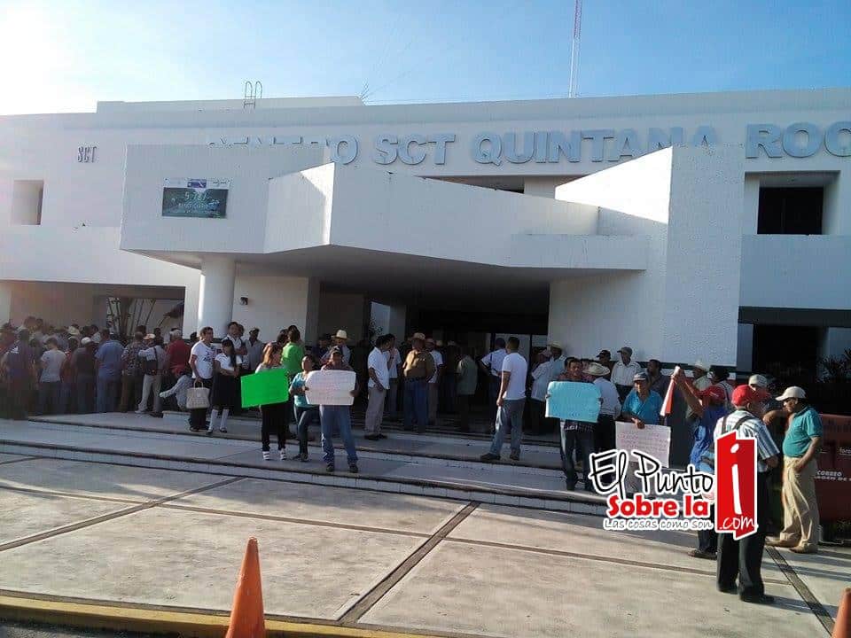 Ejidatarios de Juan Sarabia toman la SCT en forma definitiva