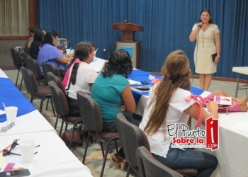 Llamado de Rosa Adriana Díaz a trabajar contra la violencia intrafamiliar