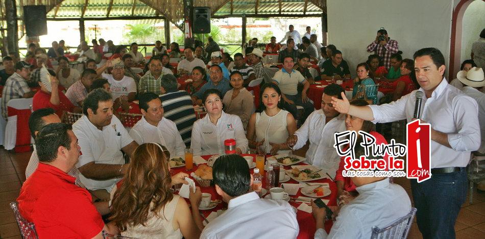 Compromiso de Chanito Toledo con las familias del sur de Quintana Roo