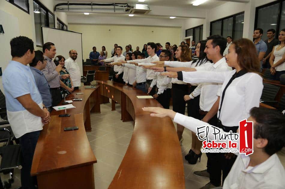 Toma de protesta al comité del Colegio de Estudiantes